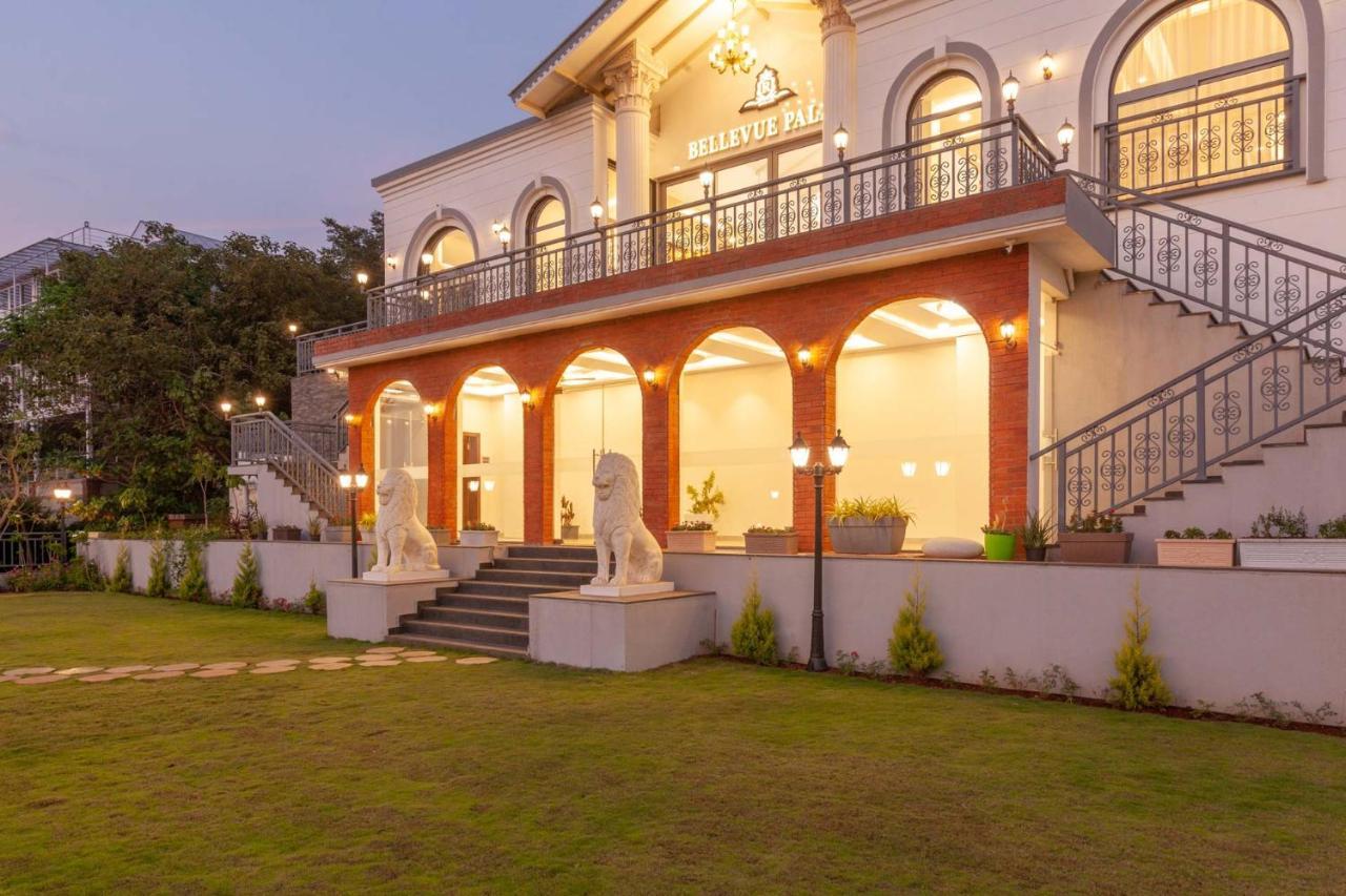 נאסיק Bellevue Palace By Stayvista - Lavish Abode With A Pool, Landscaped Lawn, Gazebo & Adventure Activities מראה חיצוני תמונה