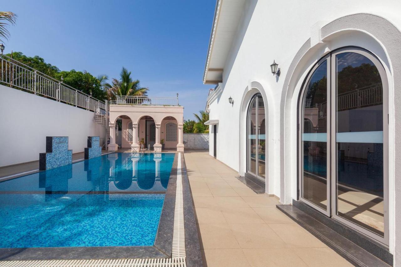 נאסיק Bellevue Palace By Stayvista - Lavish Abode With A Pool, Landscaped Lawn, Gazebo & Adventure Activities מראה חיצוני תמונה