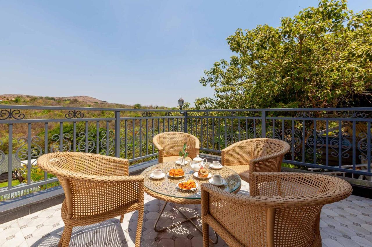 נאסיק Bellevue Palace By Stayvista - Lavish Abode With A Pool, Landscaped Lawn, Gazebo & Adventure Activities מראה חיצוני תמונה