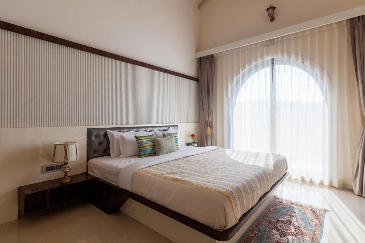 נאסיק Bellevue Palace By Stayvista - Lavish Abode With A Pool, Landscaped Lawn, Gazebo & Adventure Activities מראה חיצוני תמונה