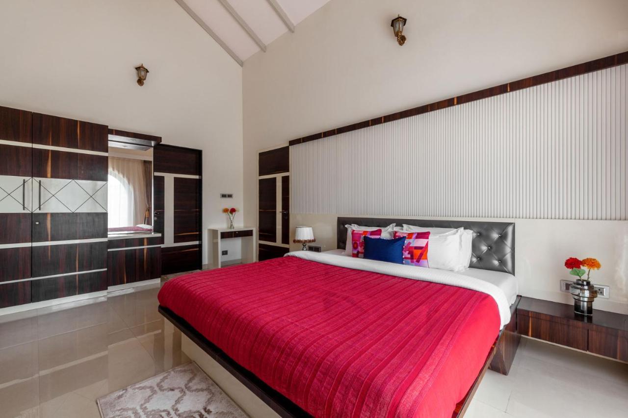 נאסיק Bellevue Palace By Stayvista - Lavish Abode With A Pool, Landscaped Lawn, Gazebo & Adventure Activities מראה חיצוני תמונה